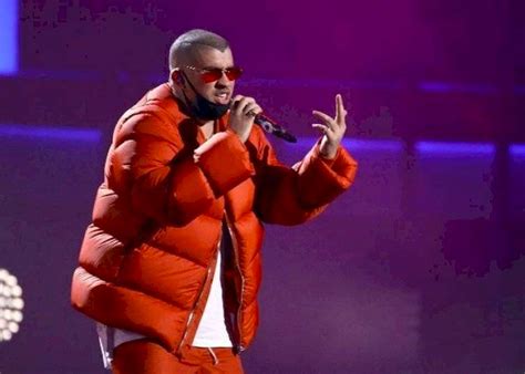 En general, no me da la gana levantarme a una hora fija todos los días. Bad Bunny estrena su segundo disco "Yo hago lo que me da ...