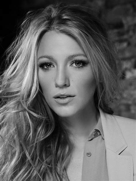 blake lively look at her just look at her blake and ryan blake lively ryan reynolds