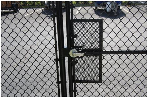 A chain link fence can provide additional security for your home and also increase the value of your property. Chain Link Fence Gate Lock 85869 Chain Link Fence Gate ...