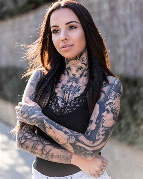 63 Tatuajes Realistas De Bellezas Sensuales Que Son Una Pasada