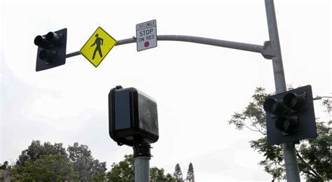 This Crosswalk Signal Is Expected To Make La Streets Safer For