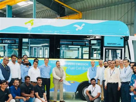 Hydrogen Vision Indias First Hydrogen Fuel Cell Bus Unveiled In