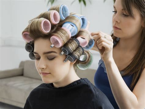 Roller Styling Techniques How To Guide For Roller Set Styling And Using Hot Rollers To Style Hair