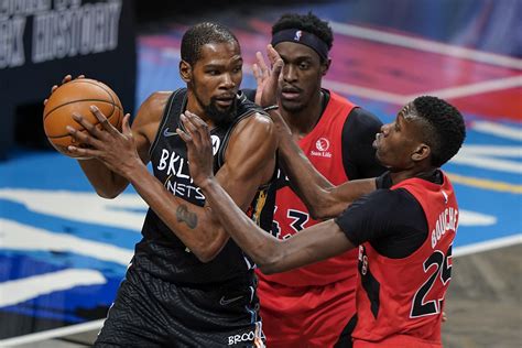 Nets’ Kevin Durant Returns Then Is Forced To Exit