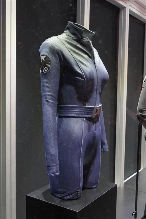 Hollywood Movie Costumes And Props Falcon Hawkeye Black Widow Loki