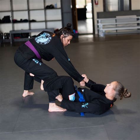 3 Reasons Women Should Train Brazilian Jiu Jitsu Easton Training Center