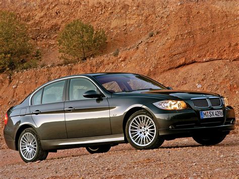 The bmw 328i belongs to the e90 model family from bmw. BMW 3 Series (E90) specs - 2005, 2006, 2007, 2008 - autoevolution