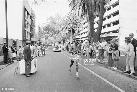 Mamo Wolde Photos And Premium High Res Pictures Getty Images