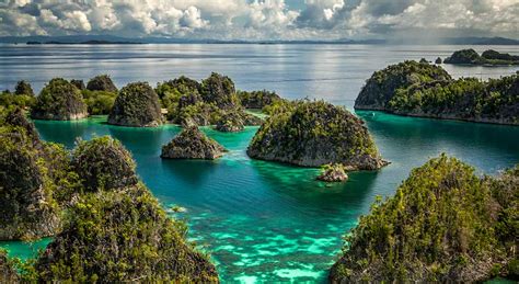 5 Destinasi Wisata Surga Dunia Indonesia Yang Terkenal Dimata Dunia
