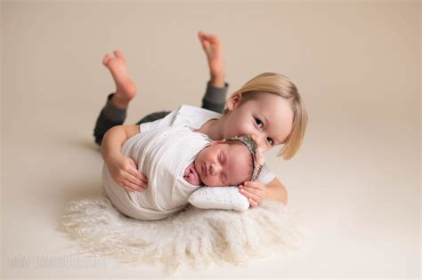 Newborn Photography With Siblings Jana Photography Vancouver Bc