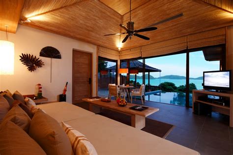 Tropical Bedroom Suite Interior Design Ideas