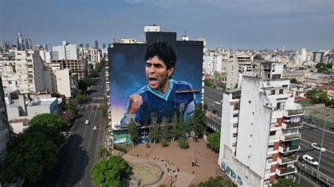 Se Inaugura El Mural Más Grande Del Mundo En Honor A Diego Armando Maradona Infobae