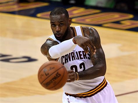 How Lebron James Became One Of The Greatest Passers Of All Time By