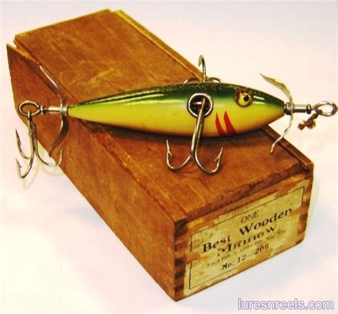 William Shakespeare Jr Company Antique Vintage Fishing Lures And Boxes