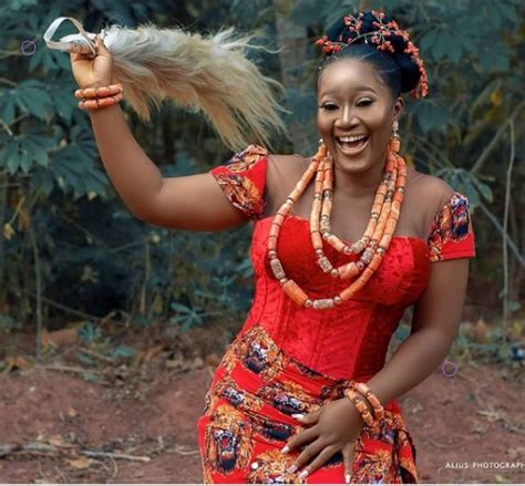 Nigerian Traditional Outfits For Ladies Dresses Images 2022