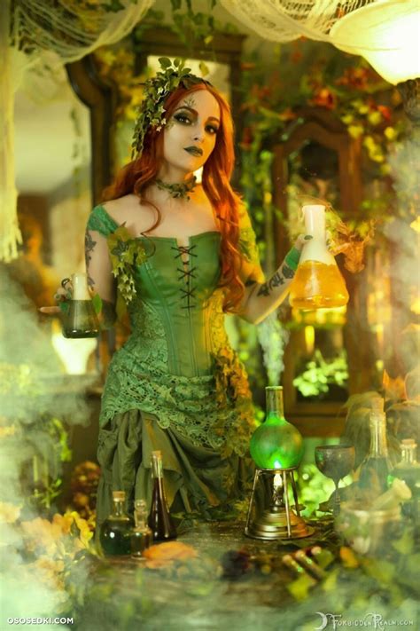 Genevieve Genthehobbit Poison Ivy Dc Comics Photos Leaked From Onlyfans Patreon