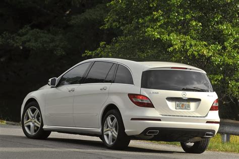 It's as well equipped as any other luxury vehicle. Mercedes to Drop R-Class from its U.S. Lineup, Officially ...