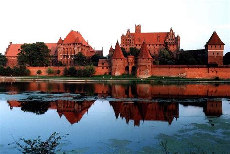 Mareinburg Castle Of The Teutonic Order Malbork Poland Castle