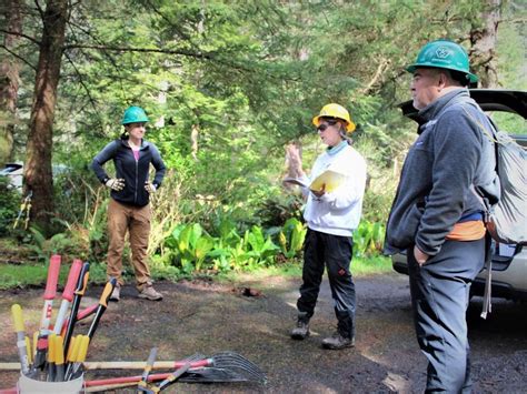 Volunteers Work On Trails For Earth Day