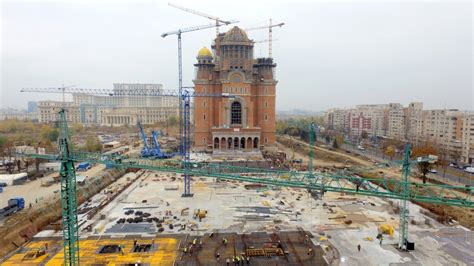 Piatra de temelie a lăcașului de cult a fost pusă în februarie 2011 și data finalizării sale era preconizată a fi la sfârșitul anului 2018. Catedrala Mântuirii Neamului va fi sfințită duminică de ...