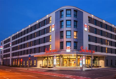 The star inn hotel is ideally located in a quiet area. Star Inn Hotel & Suites Premium Heidelberg, by Quality ...