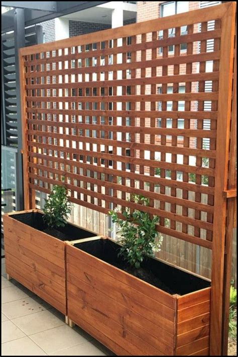 Build A Beautiful Planter With Privacy Screen You Can Put Anywhere And