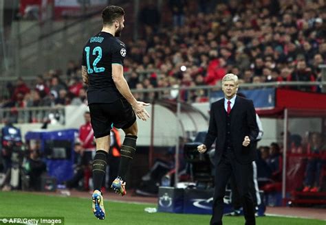 Arsenal Boss Arsene Wenger Hails Perfect Olivier Giroud After Great