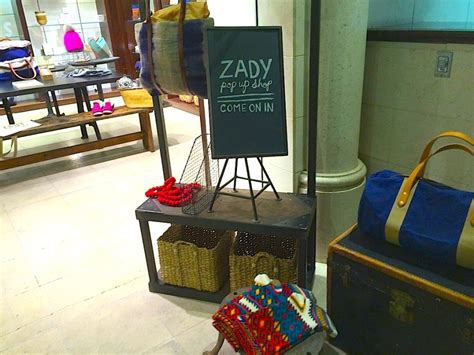 Fashion Startup Zady Targets Holiday Flyers With New Airport Pop Up Shop
