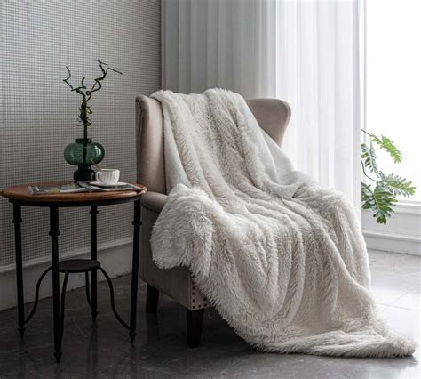 Off White Luxury Super Soft Fluffy Fur Throw Blanket Large Sofa Bed