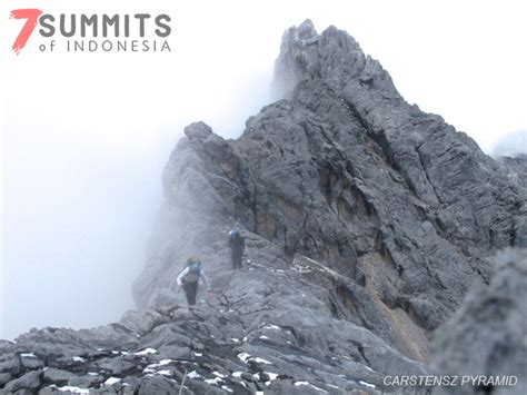 7 Puncak Gunung Tertinggi Di Indonesia Seven Summits Of Indonesia