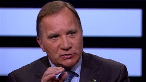 Sveriges statsminister, stefan löfven, taber en mistillidsafstemning i parlamentet. Sveriges statsminister: - Jeg mener ikke koronastrategien ...