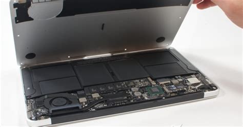 Macbook Air 11 Inch Teardown Reveals Unchanged Design Updated Hardware