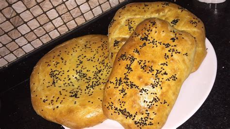 Envie de partager une passion, la fabrication de pains, brioches, croissants, miches. Pain maison/خبز الدار سهل و ناجح - YouTube