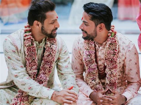 a same sex couple had a traditional indian wedding 新利18返水