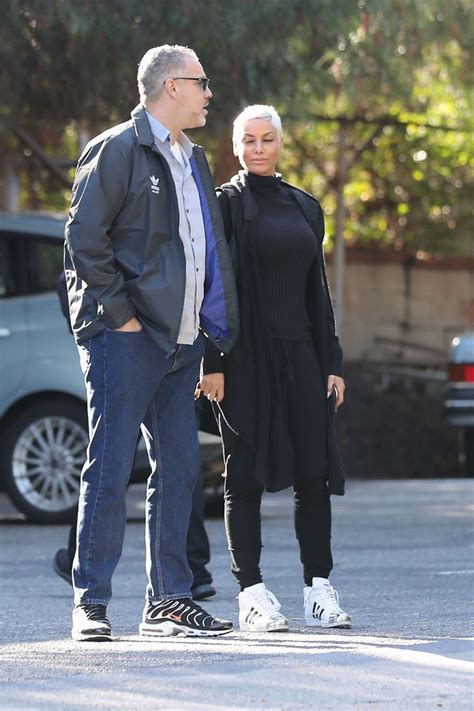 Maybe blondes do have more fun! Nicole Murphy - Shows off her new hair cut and color in ...