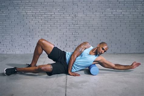 How To Foam Roll The Lats For Better Posture And Performance Evo Fitness