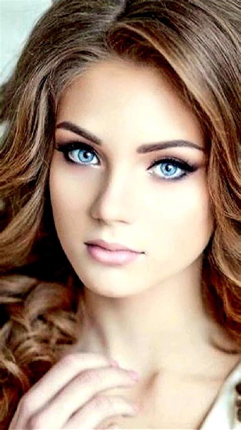 Pin De 🇻🇮t B Lee Kadoober Iii🇻🇮 En Ladies Eyes Belleza Mujer Ojos Azules Mujer Belleza Rubia