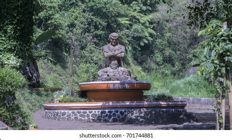 Statue Maha Patih Gajah Mada Palapa Stock Photo Shutterstock