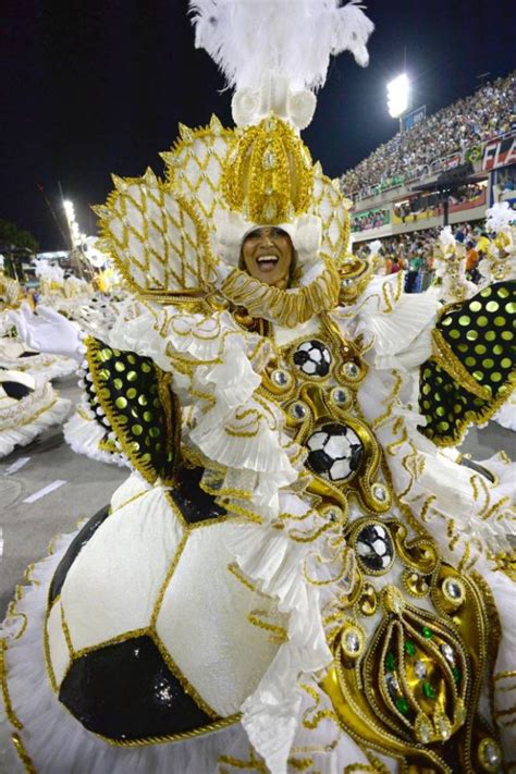 Pictures Brazilian Carnival Pays Tribute To Forthcoming Brazil World