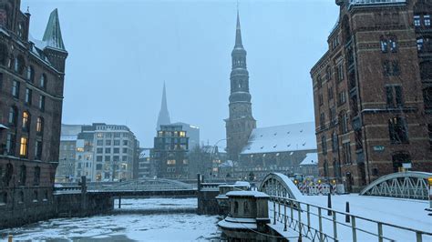 Snow In Speicherstadt Hamburg Rpics