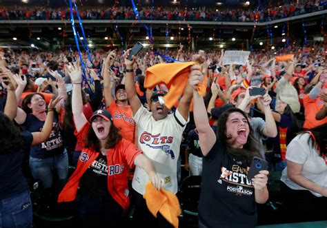 Fans React After Astros Win World Series Over Dodgers — Photos Las Vegas Review Journal