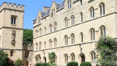 Accommodation At Pembroke College University Of Oxford Youtube