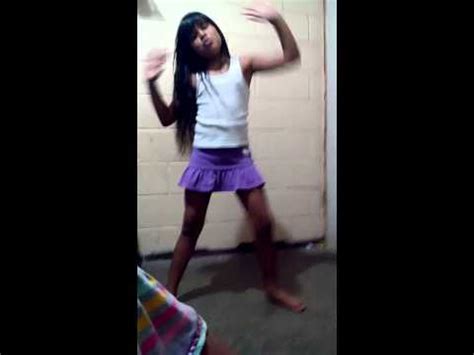 Combatchy anitta, lexa, luisa sonza ft. Niña de 8 años bailando - YouTube
