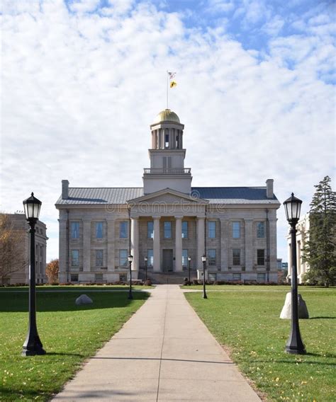 Iowa City Old Capitol Building Editorial Stock Image Image Of Famous
