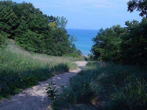These 5 Indiana Hiking Trails Lead To Some Incredible Pieces Of History