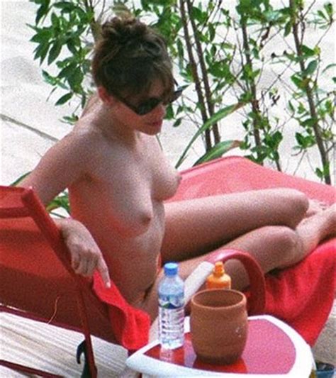 Hot The Ultimate Elizabeth Hurley Candid Nude Photos Compilation