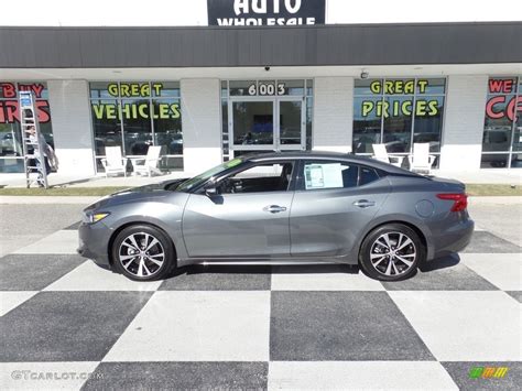 2018 Gun Metallic Nissan Maxima Platinum 130203222