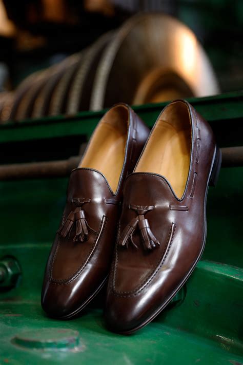 Mens Brown Leather Tassel Loafer These Classic Brown Loafers Are