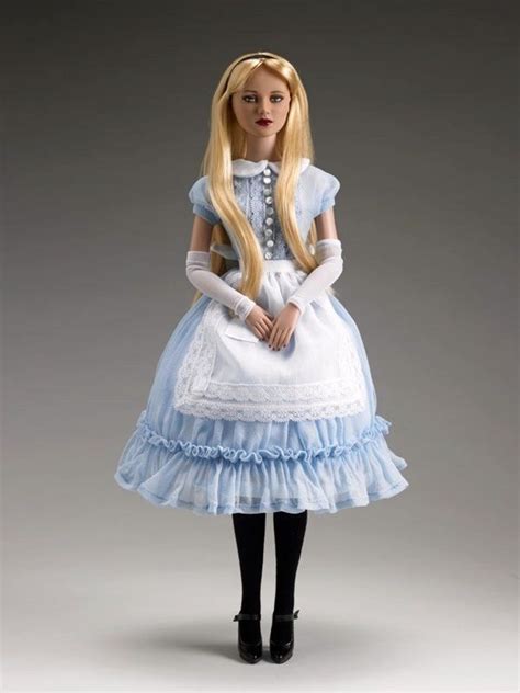 Alice In Wonderland From The Tonner Doll Line Re Imagination A