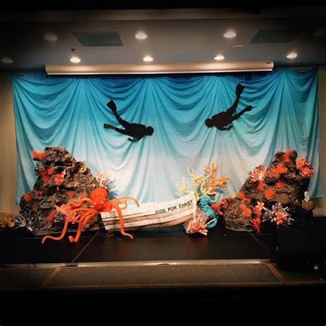 Underwater theme party greatest adventure decor crafts octopus costume ideas plays party themes musicals backdrops 3 dimensional backdrop with bubbles and pearls, octopus, fishes. Under water theme 2016 deep sea discovery Stage design For ...